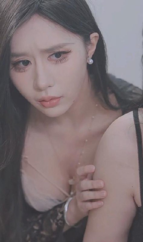 名称：我和姨妈一家的故事&陆家三朵金花的深夜补课&乡下表哥（完整版）擦边短剧描述：喜欢就存 擦边短剧易和谐 速存！！！每日更新 | 2026年3月7日抖音快手红果新剧已送达！每天同步更新全网最新短剧，频友第一时间看新剧！百度：